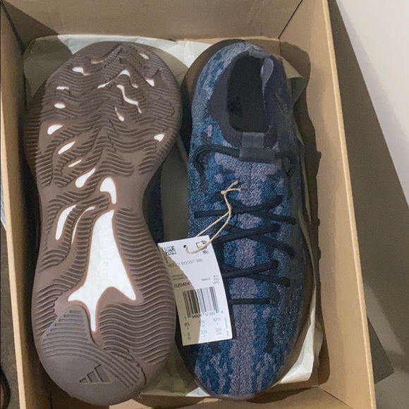 Yeezy Boost 380 Covellite Sneakers NWT (Brand New)